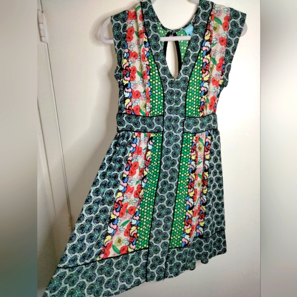 Disney's Alice Through The Looking Glass (Size M) Multicolor Floral Belted Dress